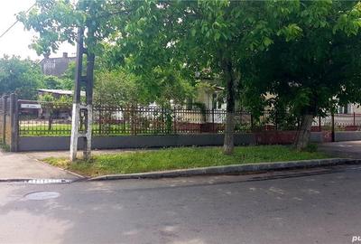 Casă cu 4 camere cu Teren 550 Mp în Central - 3