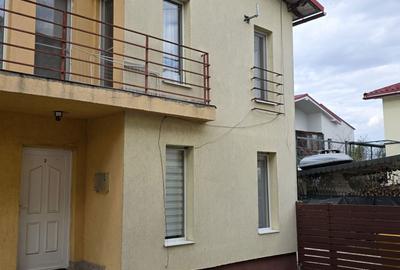 Casă cu 3 camere cu Teren 350 Mp în Florești