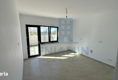 Casă cu 5 camere cu Teren 456 Mp în Malu Mare - 4