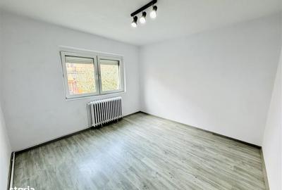 Apartament cu 2 camere decomandat în Vasile Aaron - 2