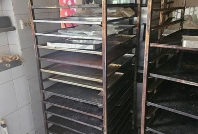 Spatiu pretabil cofetarie-laborator Eroii Revolutiei( Bellu) - 4