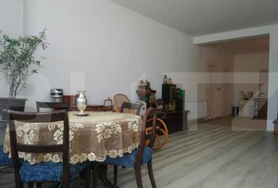 Casă cu 3 camere cu Teren 2116 Mp în Central - 12