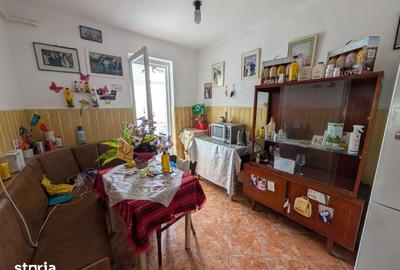 Apartament cu 3 camere decomandat în Cornișa - 14