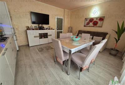 OPORTUNITATE DE INVESTITIE CASA TIP DUPLEX NAVODARI - 2