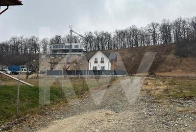 Teren intravilan de vanzare in Cisnadioara - zona Premium disponibile 3 parcele