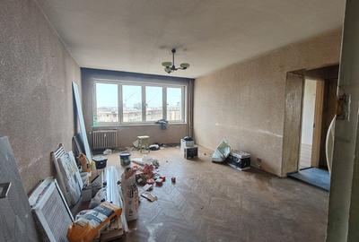Sala Palatului 3 camere cu vedere superba nerenovat - 6