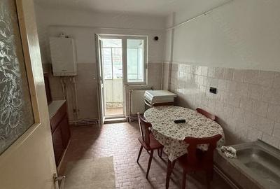 Apartament cu 2 camere decomandat în Central - 9