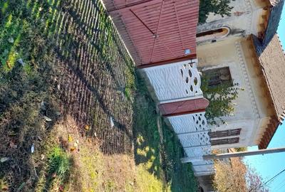 Casă cu 4 camere în Șiacu - 8