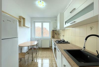 Apartament cu 3 camere semidecomandat, mobilat în Central - 10