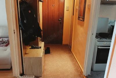 Apartament cu 3 camere decomandat în Tudor - 2