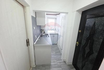Apartament cu 1 camere in zona 1 Mai - 1