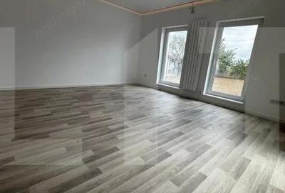 Casă cu Teren 710 Mp în Remetea Mare - 10