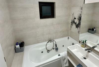 Apartament cu 4 camere, mobilat în Republicii - 6