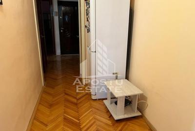 Apartament cu 3 camere decomandat, mobilat în Lunei - 9