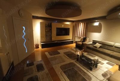 Apartament decomandat de vanzare etaj 1, 3 camere Re?i?a.Calea Timi?oarei. - 1