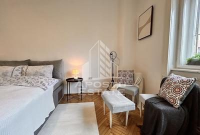 Apartament, spatios etaj 1, vedere in Piata Victoriei - 4