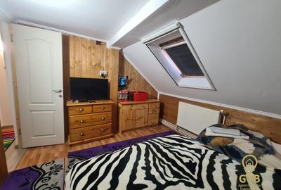 Casă cu 5 camere,  S+P+Mansarda-zona centrală Oradea(Strada Primariei) - 11