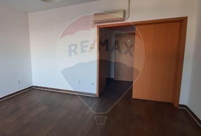 Spații de birouri și servicii de închiriat – Supernova Bacău - 3