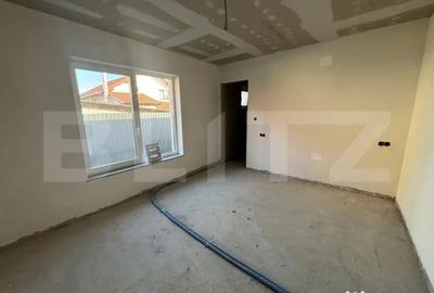 Casă cu 3 camere cu Teren 1300 Mp în Central - 3