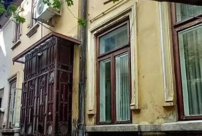 CASA - 3 camere, Parcul Carol. 70 mp.