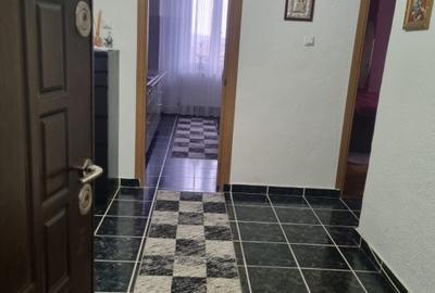 Apartament cu 3 camere nedecomandat în Central - 1