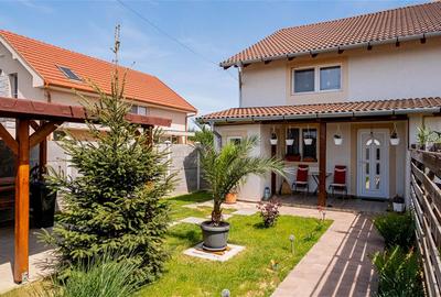 Casă cu 3 camere cu Teren 455 Mp în Biharia - 1