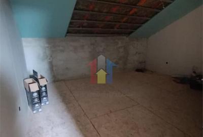 Casă cu 6 camere cu Teren 512 Mp în Central - 9