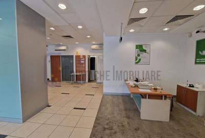 Spatiu comercial la parterul RECOM, P-ța Muncii - 3