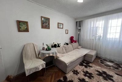 Apartament cu 2 camere decomandat în Micro 15 - 3