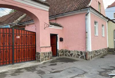 Casa de vanzare - 1