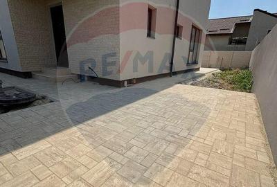 Casa de vanzare cu 5 camere ?i curte Bragadiru - 12