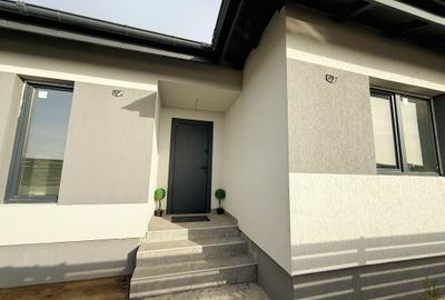 Casa moderna / 3 Camere / 2 Bai / Curte amenajata - 2