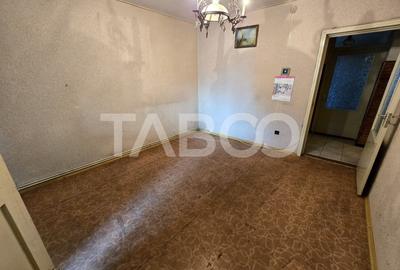 Apartament decomandat 4 camere 4 balcoane 2 bai etaj 1 Central Sibiu - 14