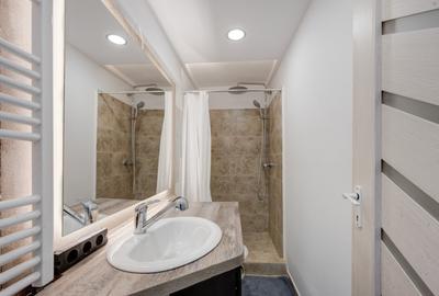 Apartament cu 3 camere decomandat în Central - 3