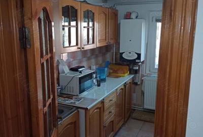 Apartament cu 3 camere decomandat în Central - 8
