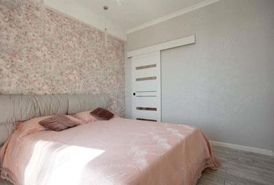 Va prezentam spre inchiriere un apartament de 2 camere decomandate, zona cartierului Brancusi - 2