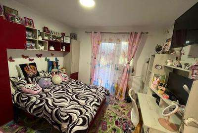 Apartament cu 3 camere decomandat în Central - 1