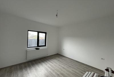 Casă individuală cu 3 camere cu Canalizare în Valu lui Traian - 5