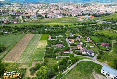 FILM!Teren intravilan autorizatie constructie casa anexe,ari