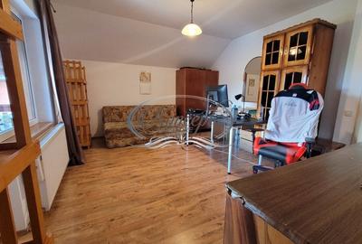Garsonieră decomandată, mobilată în Dâmbul Rotund