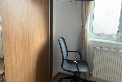 Casa de inchiriat cu 4 camere, zona INEL II - 12