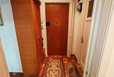 Apartament cu 2 camere decomandat în Ferentari