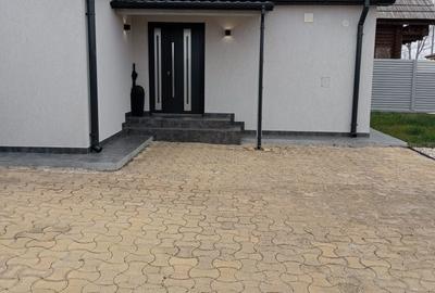 Casă cu 3 camere în Central - 2