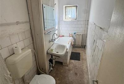 Ap 3 cam zona Longinescu-Gara,et 1/3,75 mp utili,an 1988, necesita renovare - 9