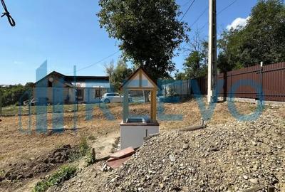 Casă cu 2 camere cu Teren 1425 Mp în Parincea - 8