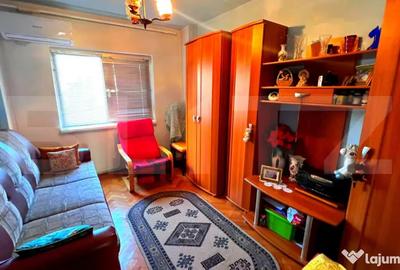 Apartament cu 4 camere decomandat în Central - 4