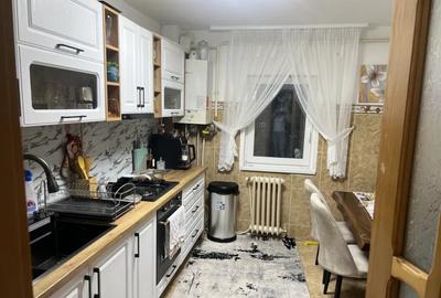 Apartament Cu 3 Camere Decomandate Etaj 1 - Zona Obcini - 2