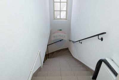 Casa de vanzare randament excelent, investitie - 12