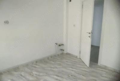 Apartament cu 2 camere decomandat în Podu Roș - 5