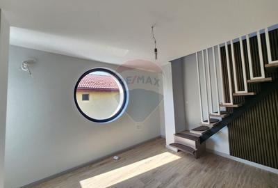 Casă cu 6 camere cu Teren 448 Mp în Aviației - 6